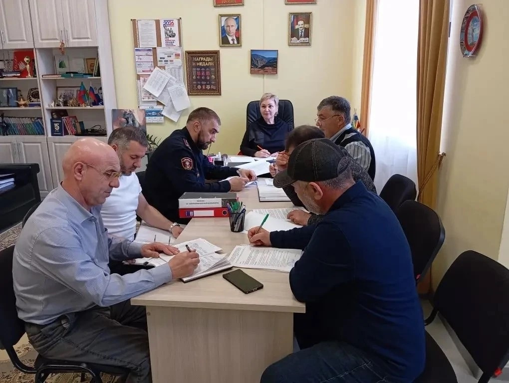 В образовательных учреждениях Каспийска проводится проверка состояния антитеррористической защищенности и пожарной безопасности