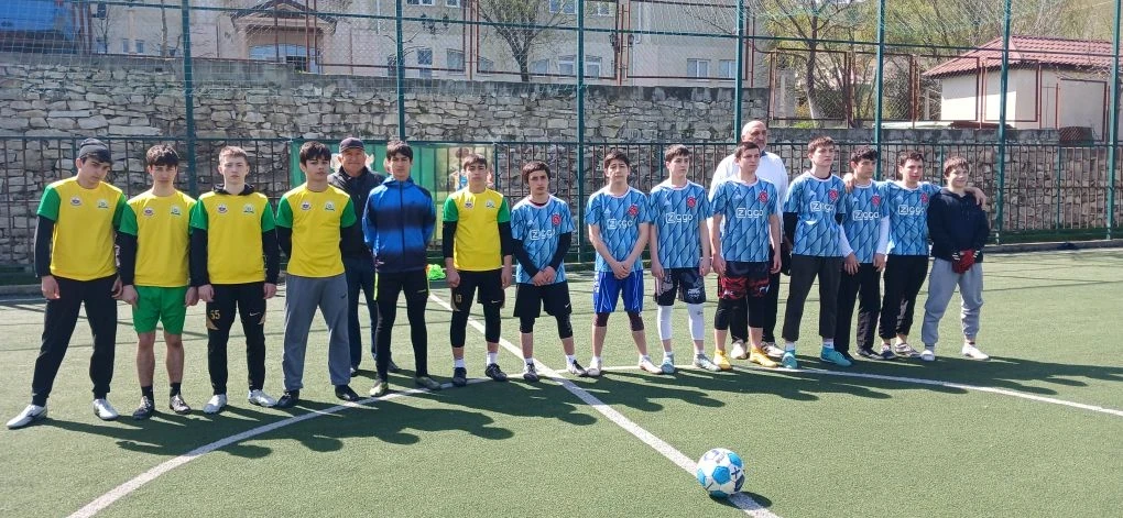 Две школы Сергокалинского района вышли в 1/8 финала юбилейного сезона Школьной футбольной лиги Дагестана