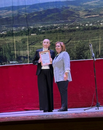 В День дагестанской культуры и языков в Сулейман-Стальском районе наградили педагогов и школьников