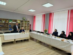 Забота и внимание: как Движение Первых в Сулейман-Стальском районе поздравило старшее поколение