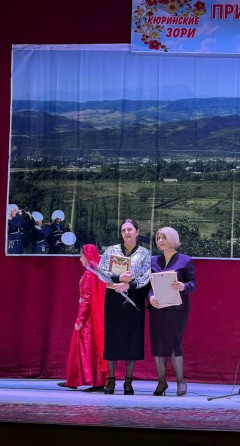 В День дагестанской культуры и языков в Сулейман-Стальском районе наградили педагогов и школьников