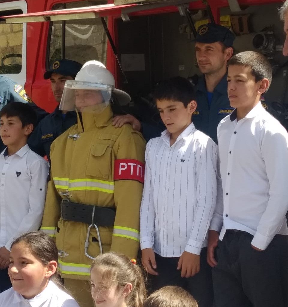 Юный пожарный