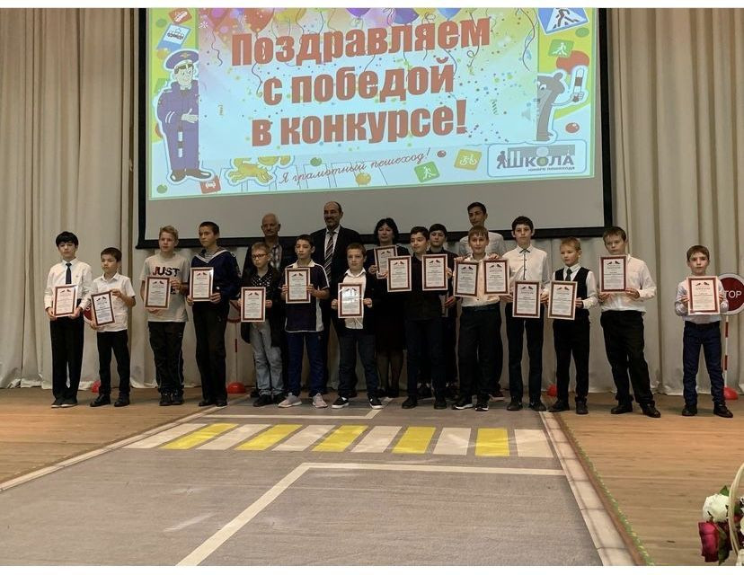 30 Сентября на базе ГБОУ РД "РЦО" г. Каспийска прошло вручение дипломов, призеров Республиканских соревнований по Судомодельному спорту. Награждение провел министр образования РД Бучаев Я.Г.