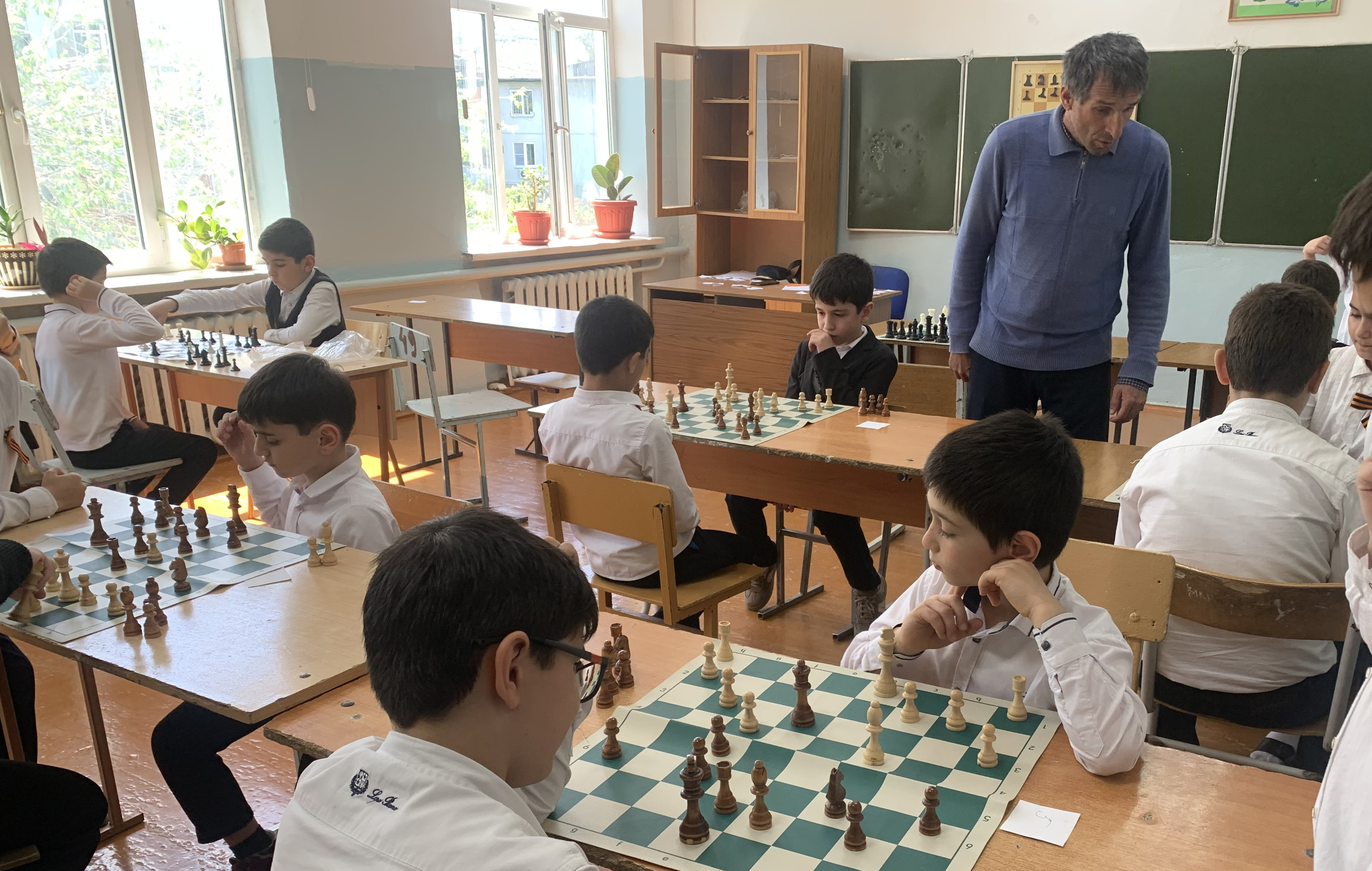 7 Мая 2025 года на базе "Станции юных техников" прошёл Шахматный турнир посвященный 80- летию Победы в Великой Отечественной войне! "Шахматный турнир 7 Мая 2025 года на базе "Станции юных техников" прошёл Шахматный турнир посвященный 80- летию Победы в Великой Отечественной войне! "Шахматный турнир
