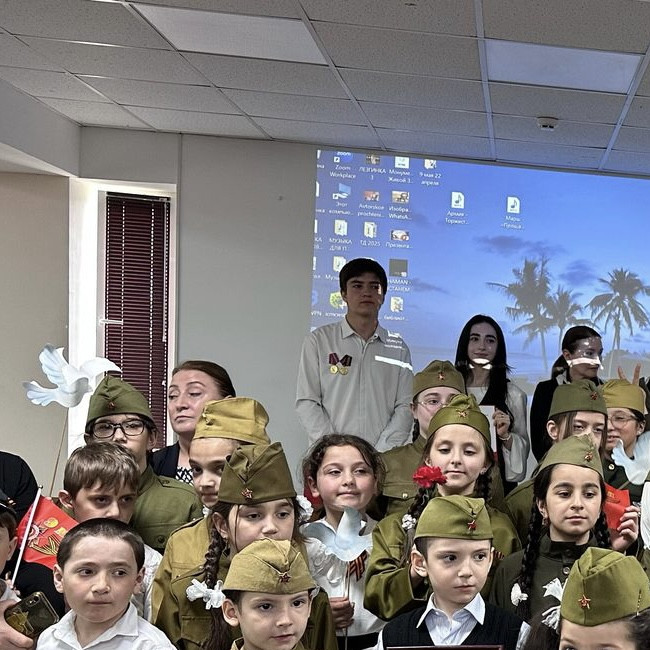 "Станция юных техников" совместно с Национальной библиотекой Р.Д. им.Расула гамзатова, 23 апреля провели мерпориятие посвященное 80 - летию Победы в ВОВ  "ВЕХИ ПОБЕДЫ"