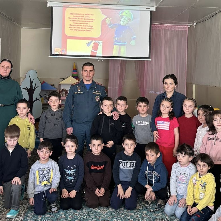 1 марта в нашем ДОУ прошли мероприятия по основам безопасности жизнедеятельности, в рамках открытого урока, приуроченного к празднованию Всемирного Дня гражданской обороны. 1 марта в нашем ДОУ прошли мероприятия по основам безопасности жизнедеятельности, в рамках открытого урока, приуроченного к празднованию Всемирного Дня гражданской обороны.