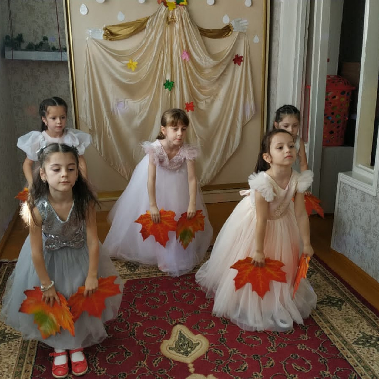 ЗОЛОТАЯ ОСЕНЬ