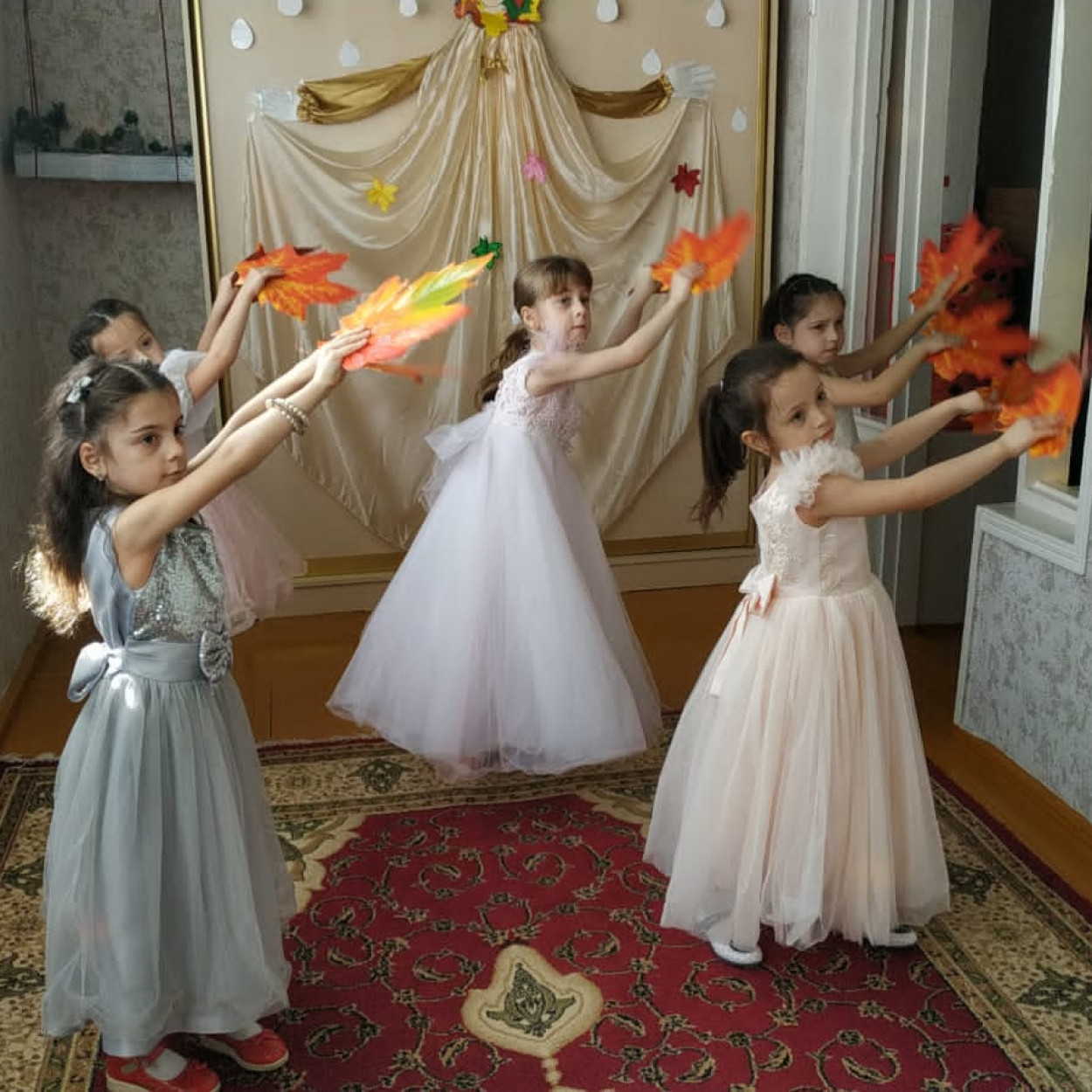 ЗОЛОТАЯ ОСЕНЬ