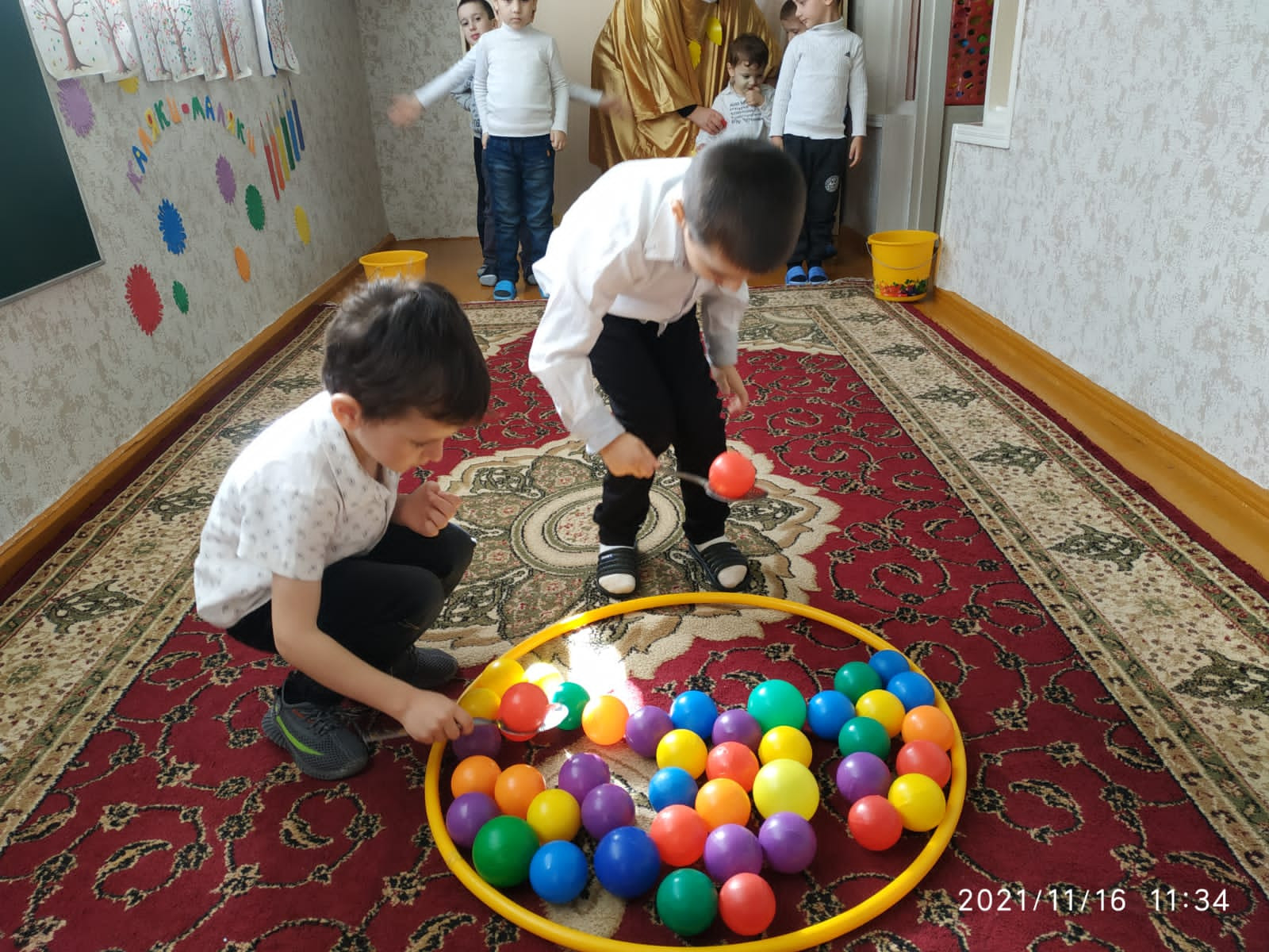 C праздником!