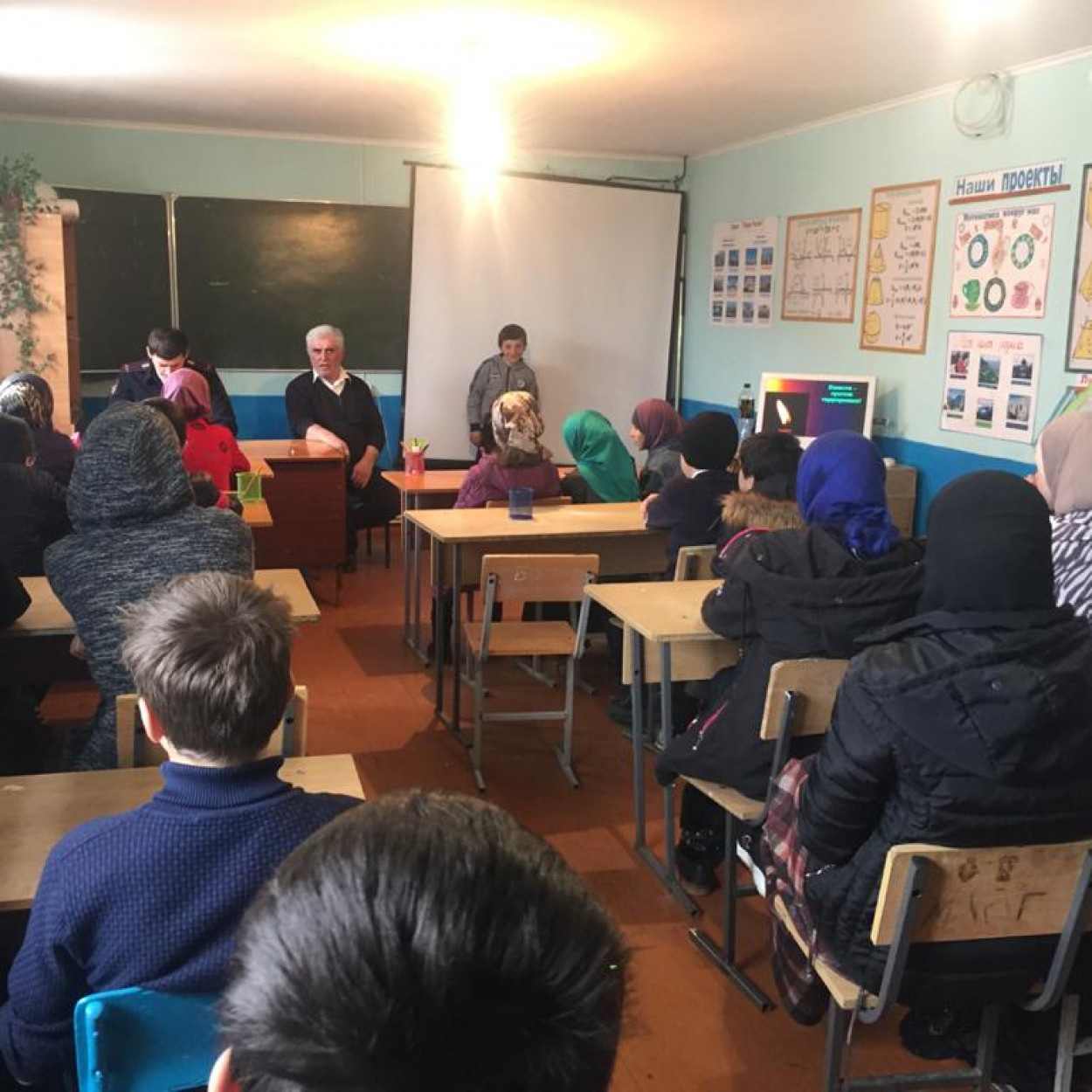 встреча участкового с учащимися по профилактике терроризма