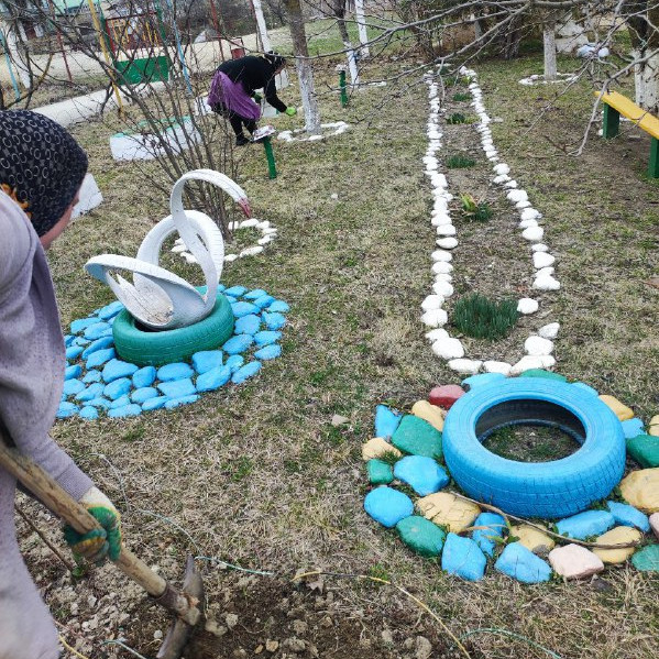 В Дагестане более трех тысяч человек вышли на субботник. В Дагестане более трех тысяч человек вышли на субботник.