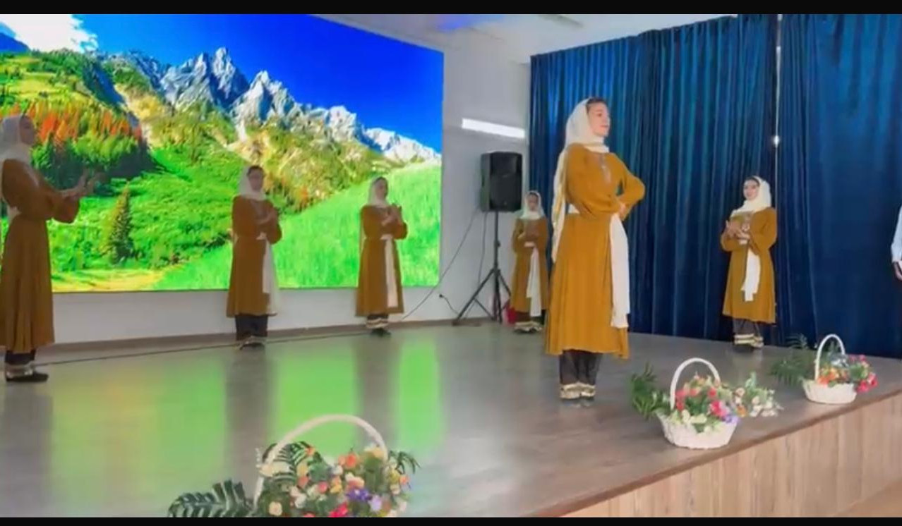 10 ноября в Сергокалинской СОШ№2 им. героя России Магомеда Нурбагандова прошло мероприятие, посвященное Дню сотрудника органов внутренних дел Российской Федерации.