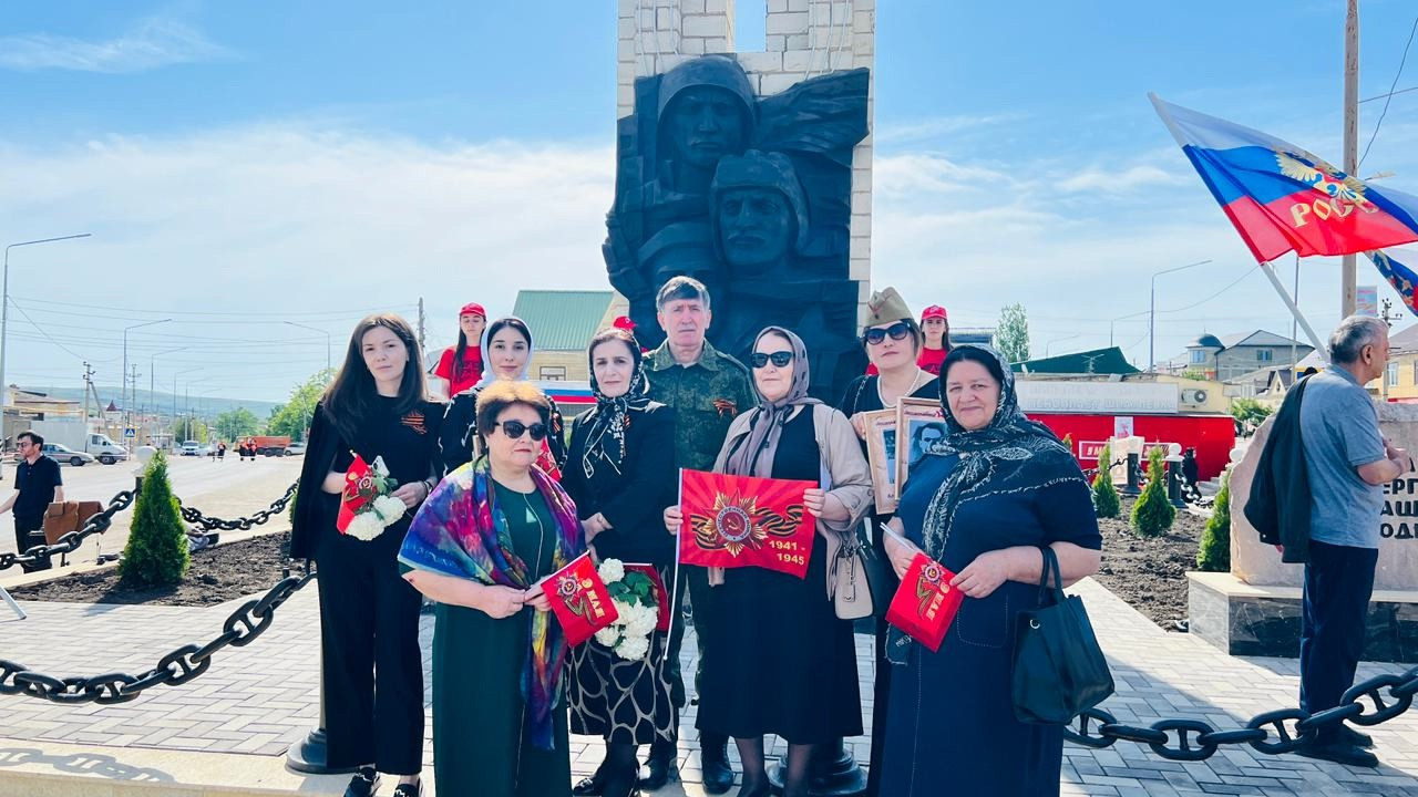 Коллектив Дома детского творчества принял участие в параде, посвящённом 80-летию Великой Победы в Отечественной войне. Коллектив Дома детского творчества принял участие в параде, посвящённом 80-летию Великой Победы в Отечественной войне.