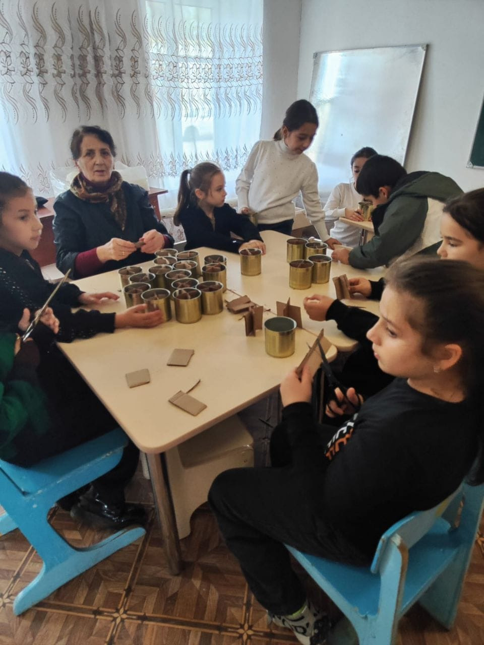 Изготовление окопных свечей для военнослужащих СВО