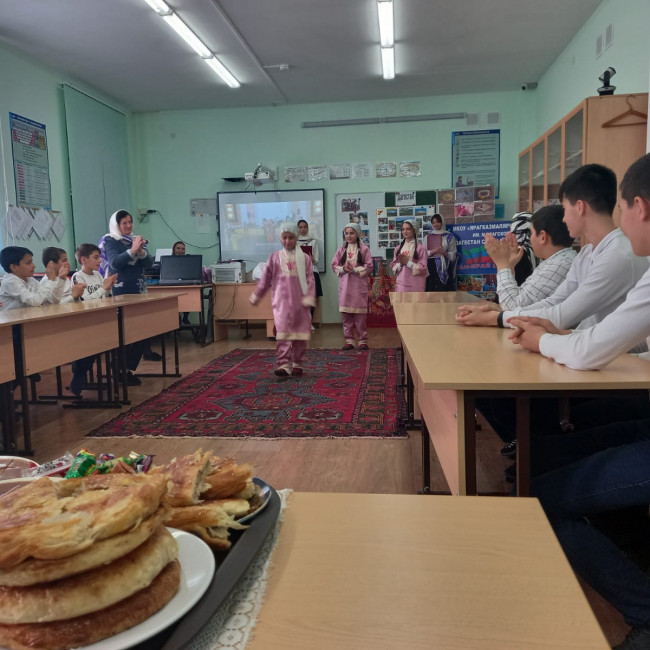 Открытое мероприятие педагога МБУДО"РЦДТ" объединения "Истоки" Султанмеджидовой Ш.Ш.