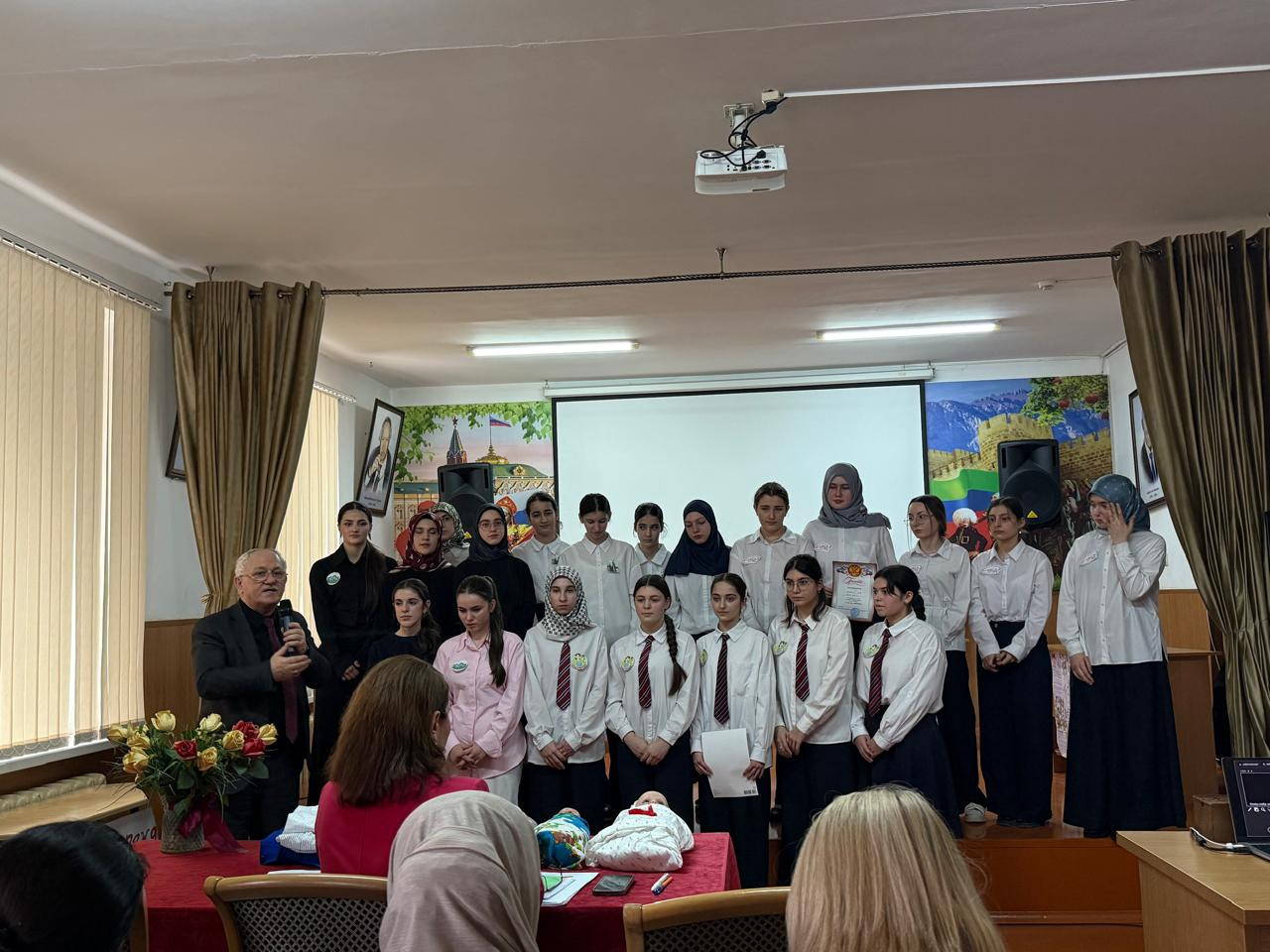 Международный женский день 8 Марта