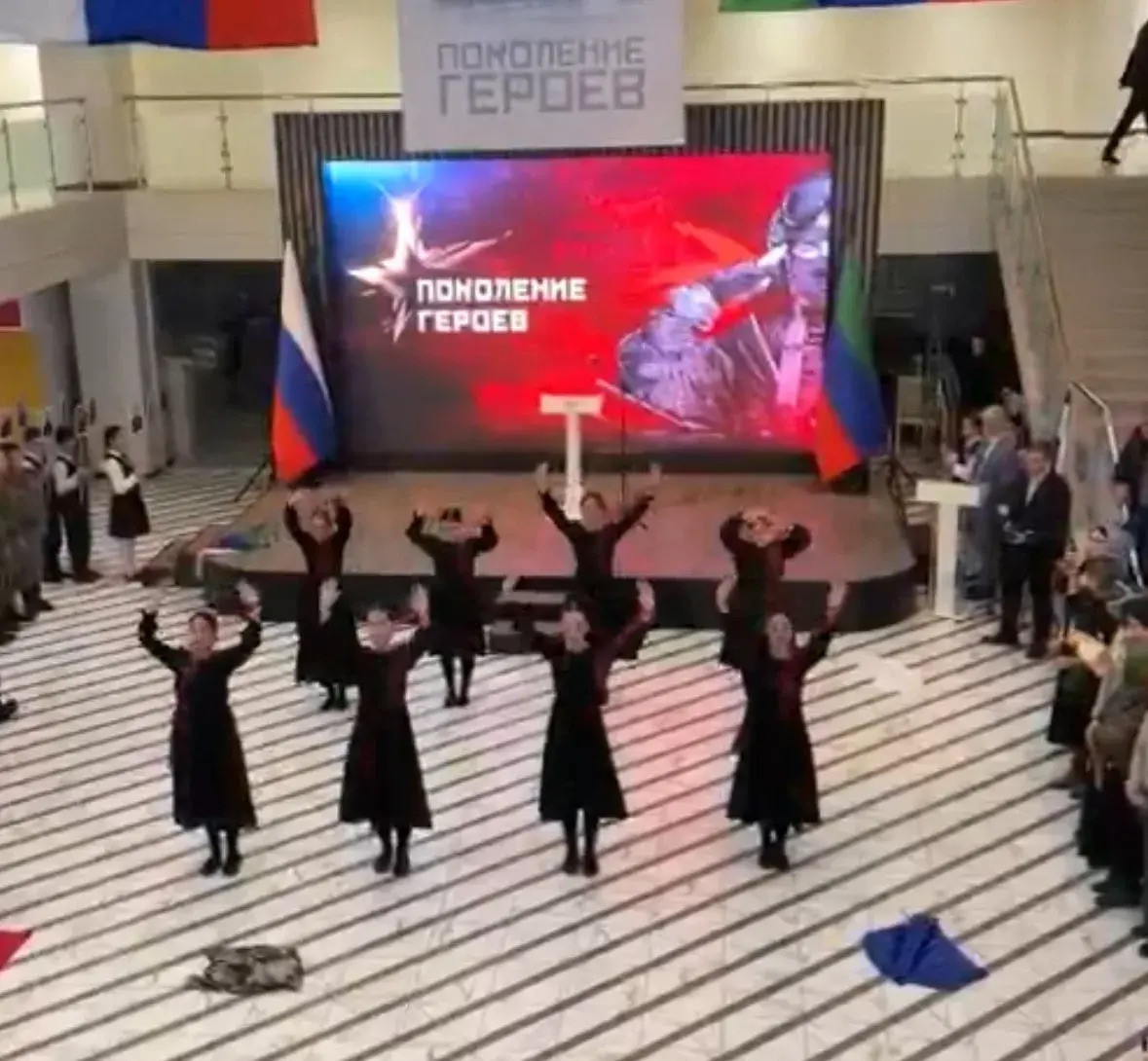 Патриотическая мультимедийная выставка "Поколение героев"