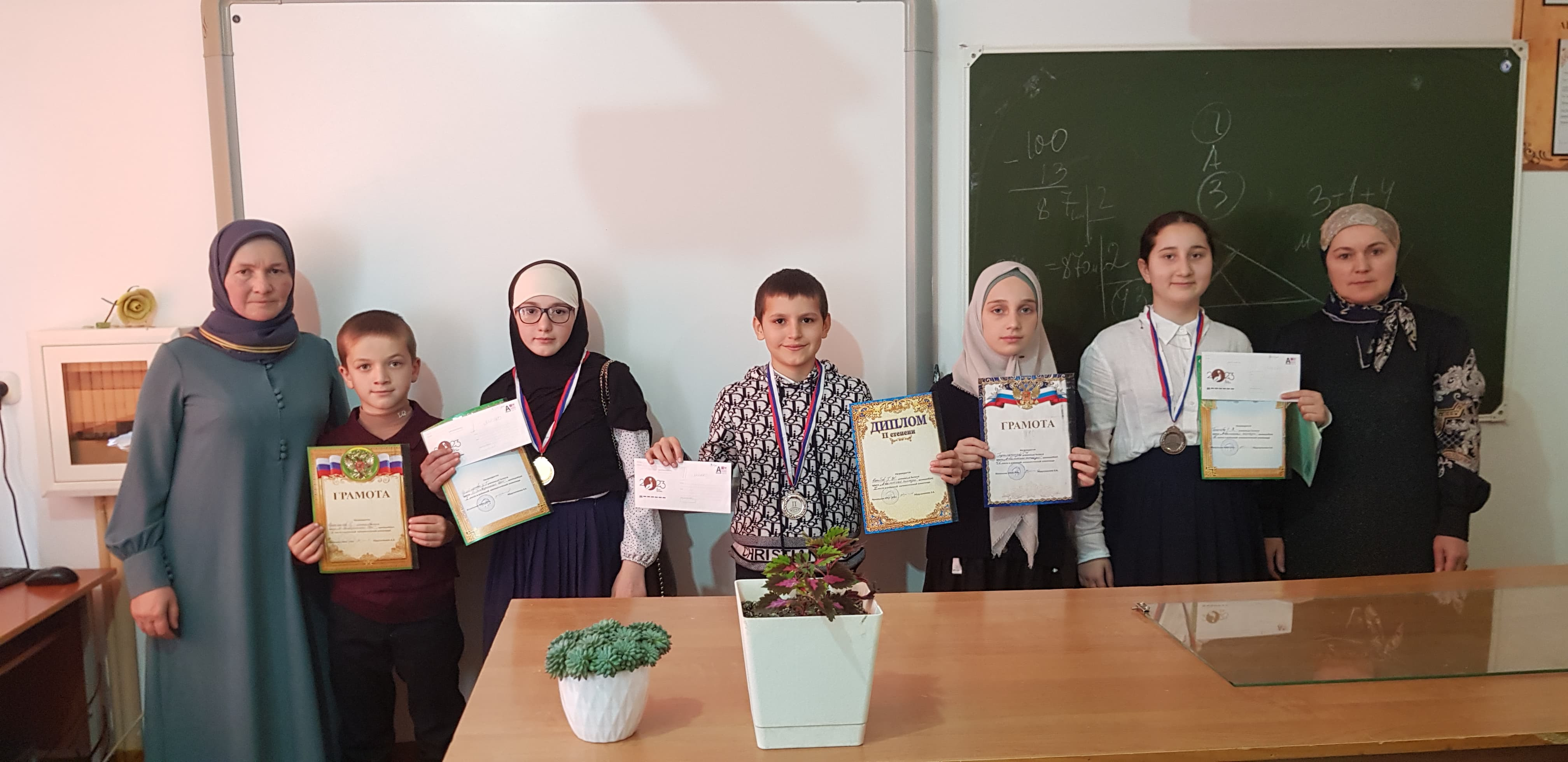 Информация   о традиционной олимпиаде по математике среди школьников 5-х классов   Цумадинского района