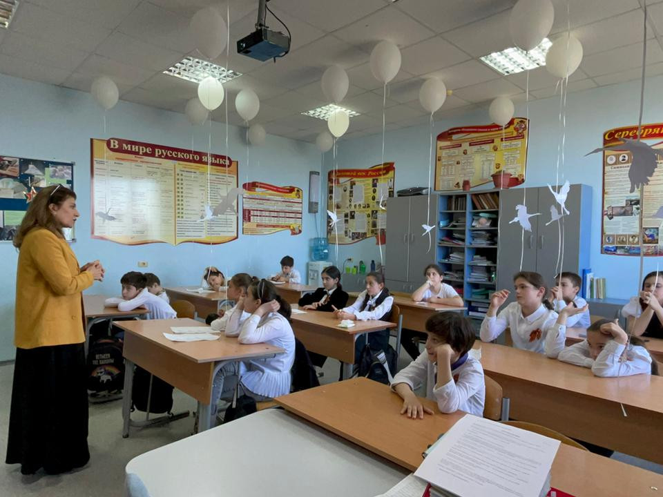 В 5 «А» классе прошёл классный час в предверии самого светлого праздника -Дня Победы В 5 «А» классе прошёл классный час в предверии самого светлого праздника -Дня Победы