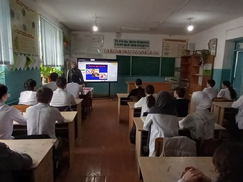 Провели "Уроки трезвости" в 9-11 классах, направленные на профилактику вредных привычек. Провели "Уроки трезвости" в 9-11 классах, направленные на профилактику вредных привычек.