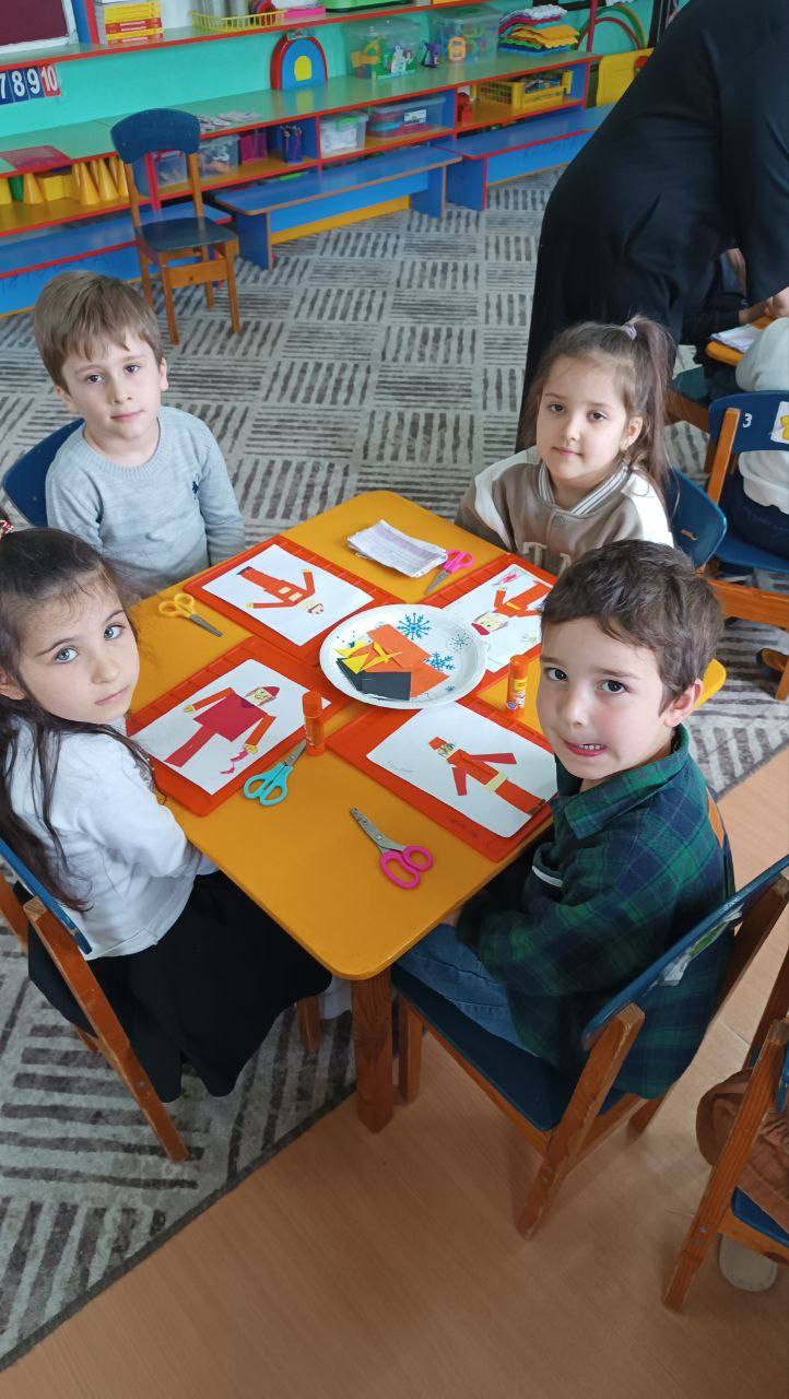 Аппликация на тему: