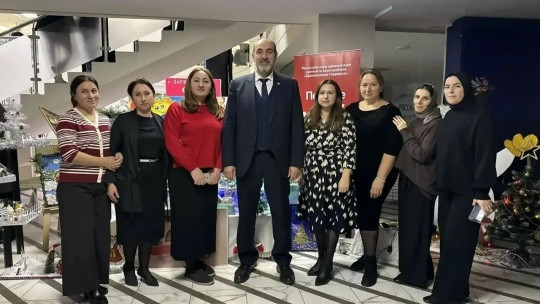 18 декабря в Историческом парке "Россия- Моя история" в г. Махачкала прошла Республиканская выставка-ярмарка народных промыслов и детских поделок "Зимний калейдоскоп"