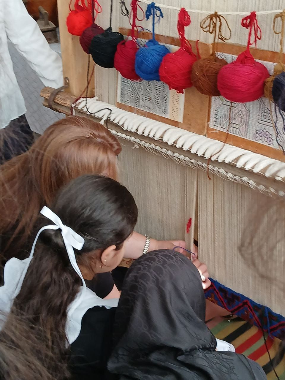 Ковроткачество.