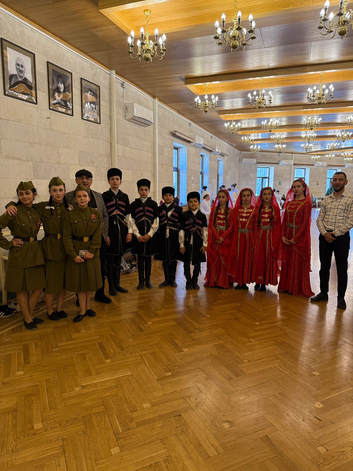 Воспитанники Дома детского творчества Сулейман Стальского района оказались в числе финалистов конкурсных выступлений на фестивале "Дети Кавказа за мир на Кавказе" и " Молодёжь против террора".