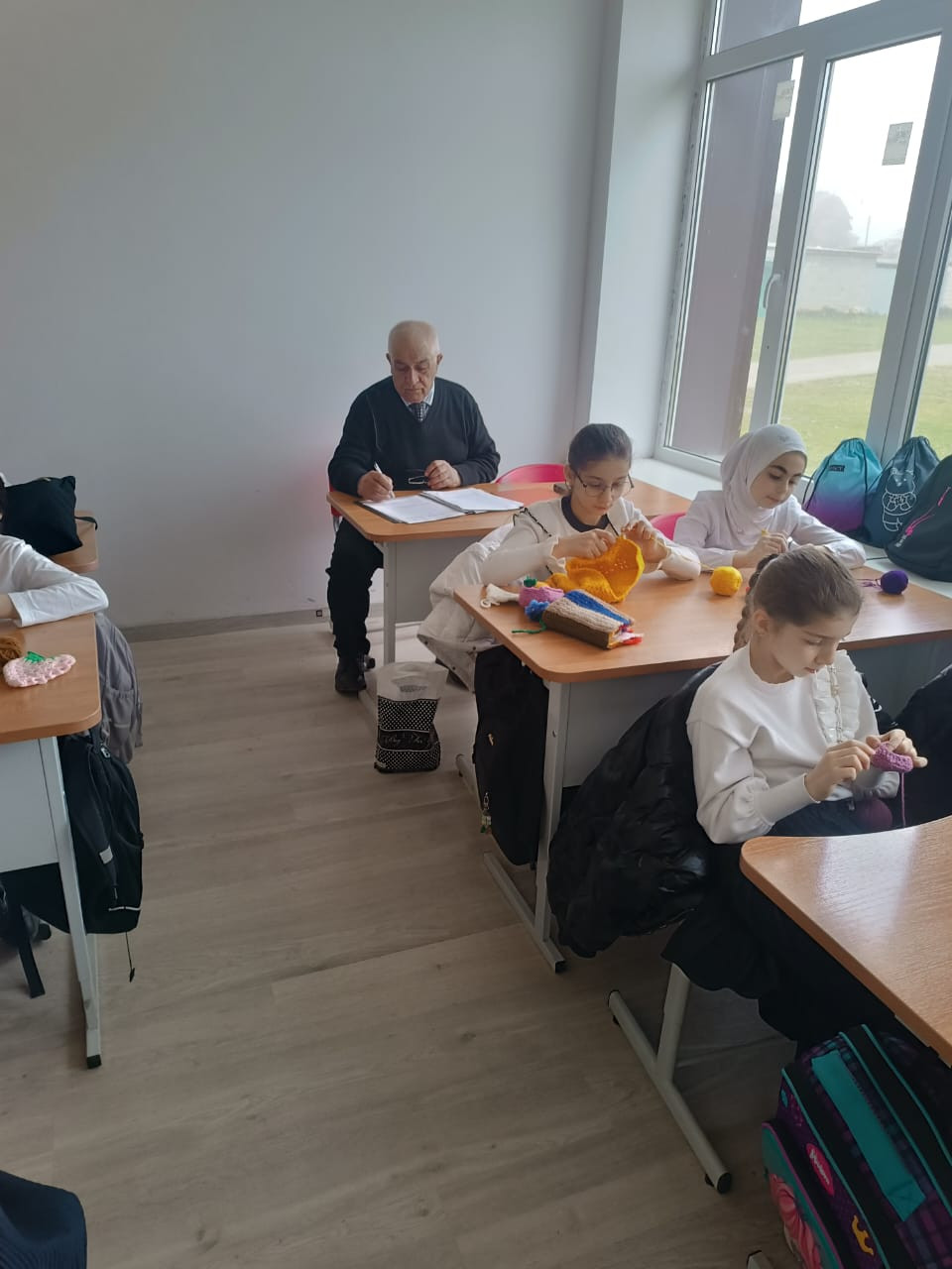 Кружковое объединение "Вязание спицами и крючком"