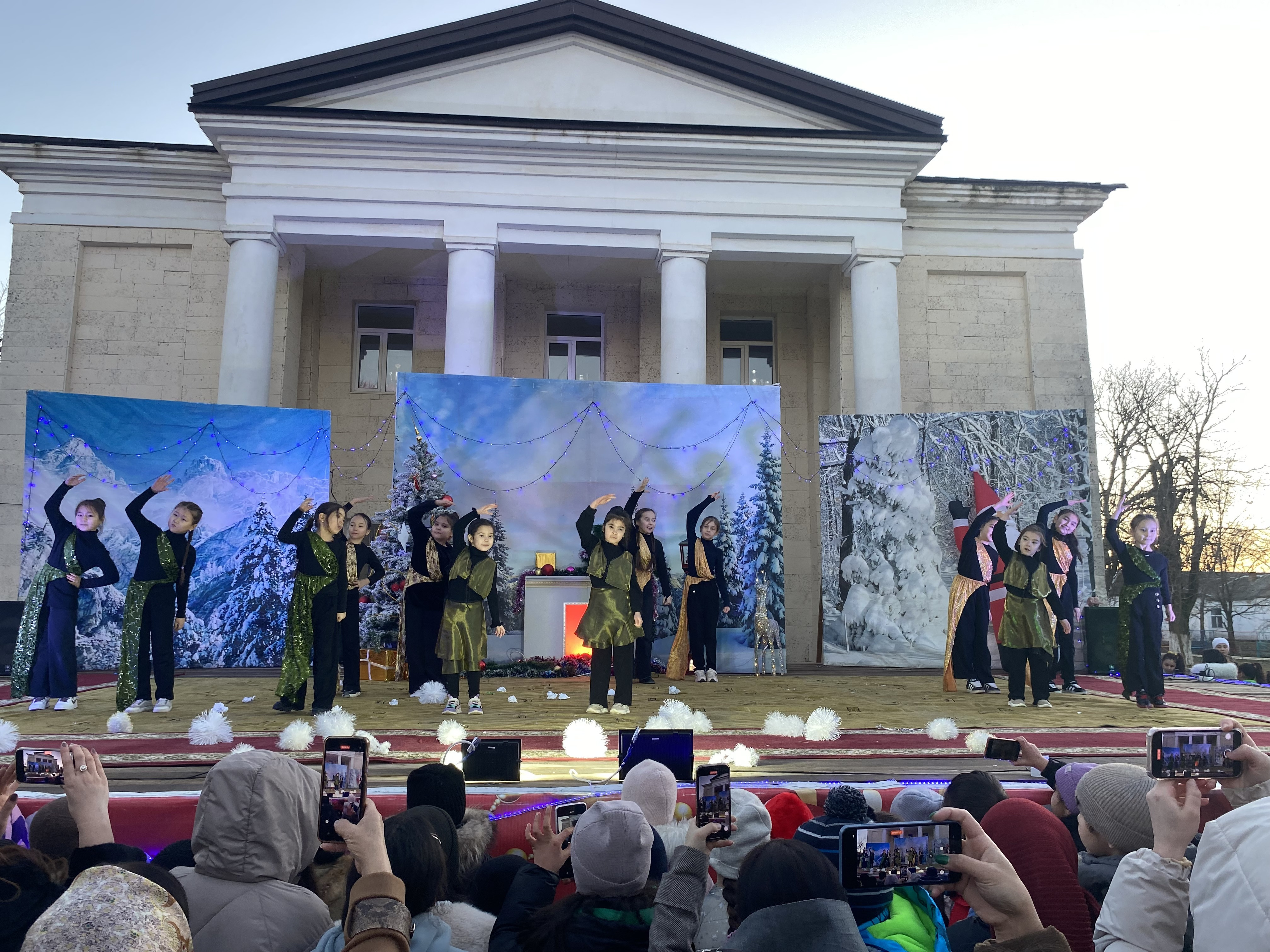 Новогодняя елка