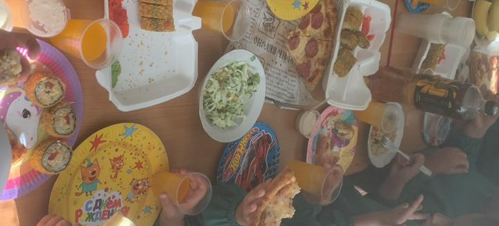 15 сентября — День единства народов Дагестана, республиканский праздник в Республике Дагестан Российской Федерации. 15 сентября — День единства народов Дагестана, республиканский праздник в Республике Дагестан Российской Федерации.