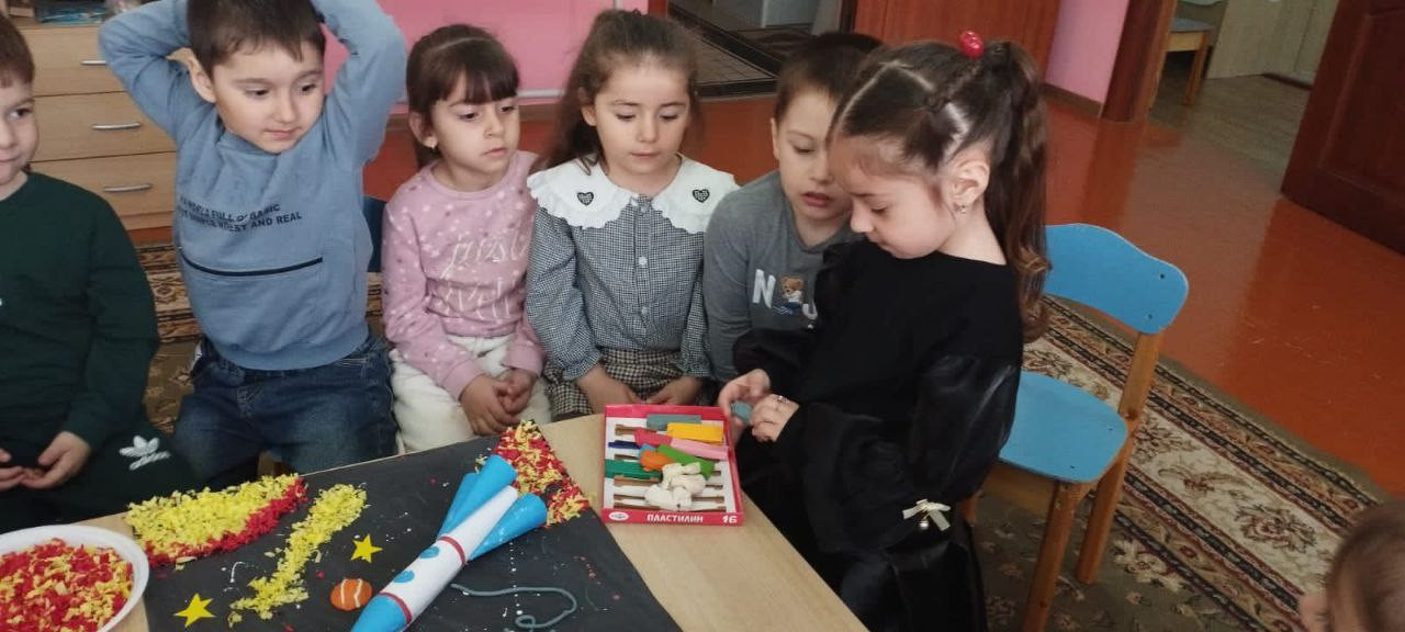 День космонавтики