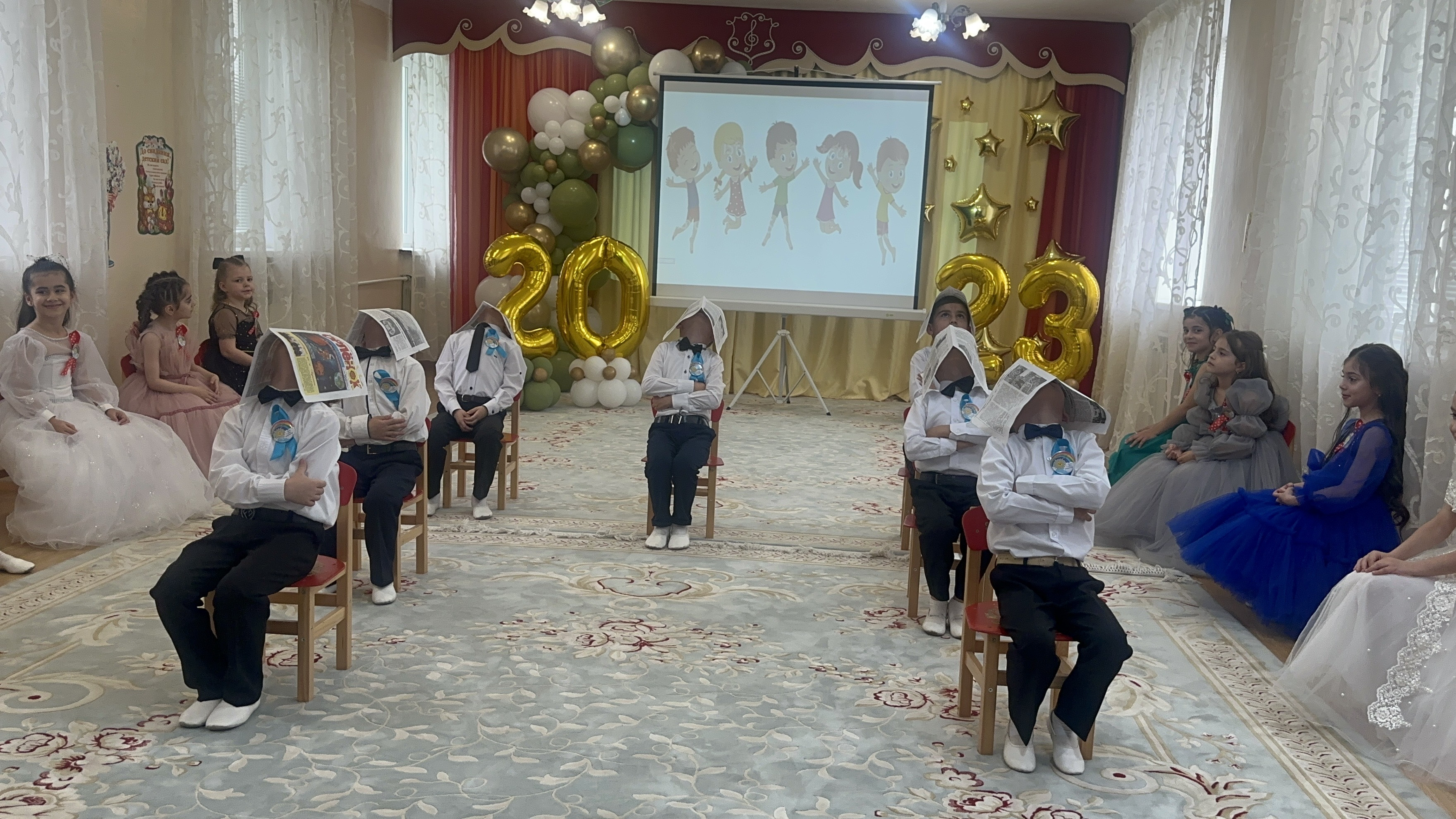 Выпускной в старшей группе - 6 комната.