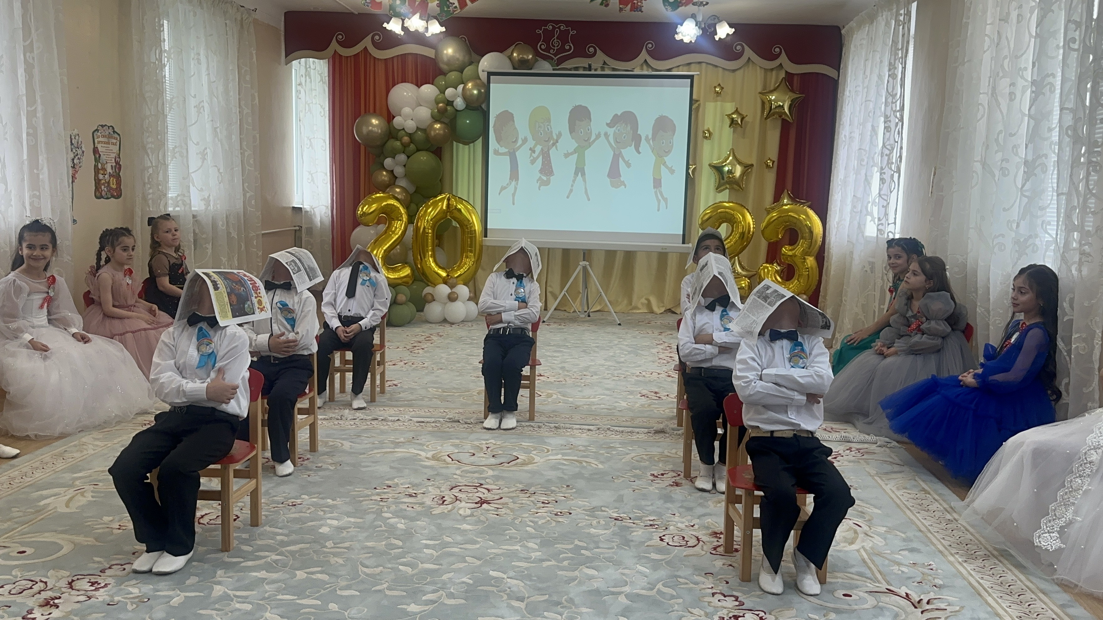 Выпускной в старшей группе - 6 комната.