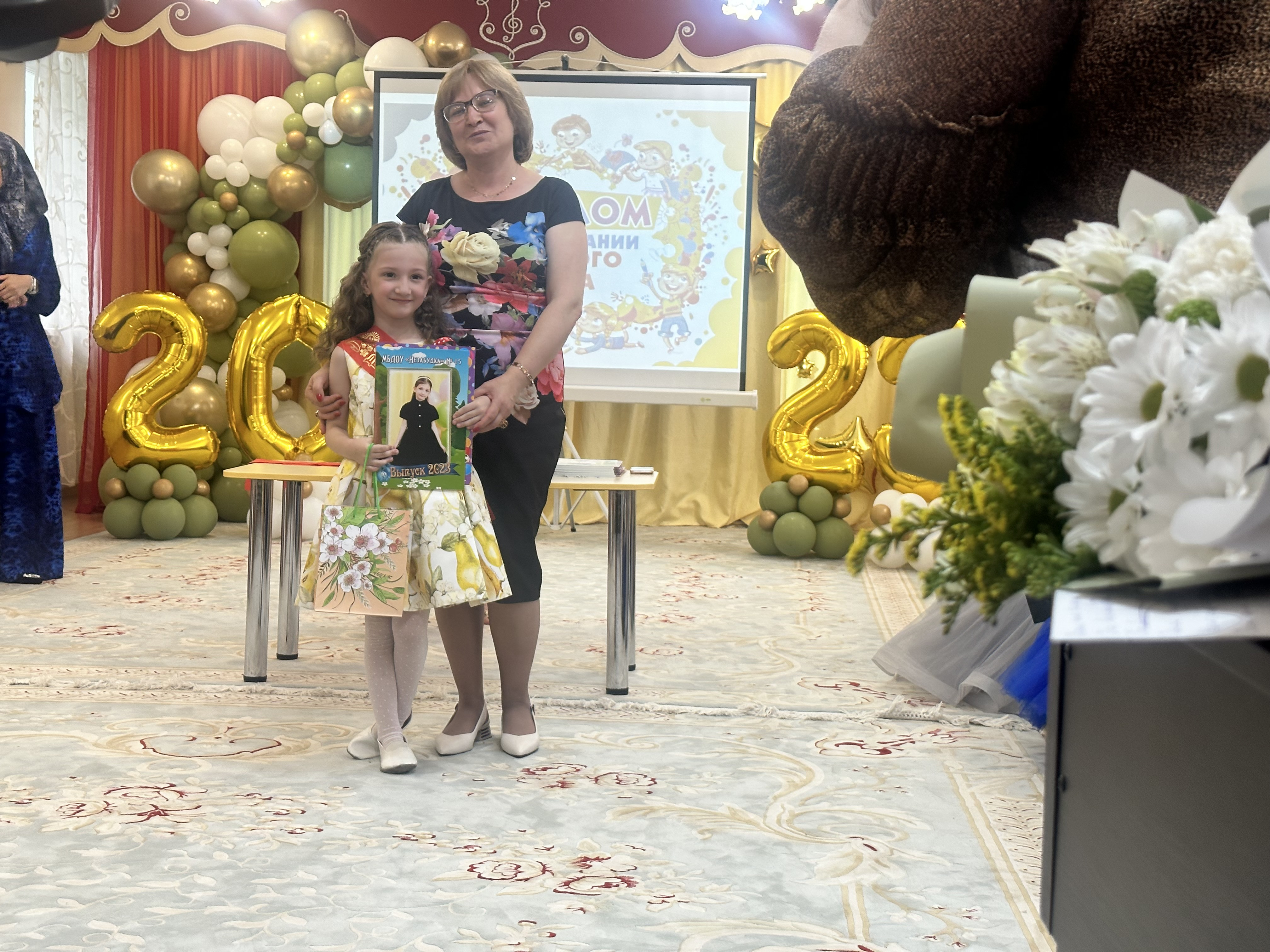 Выпускной в старшей группе - 6 комната.