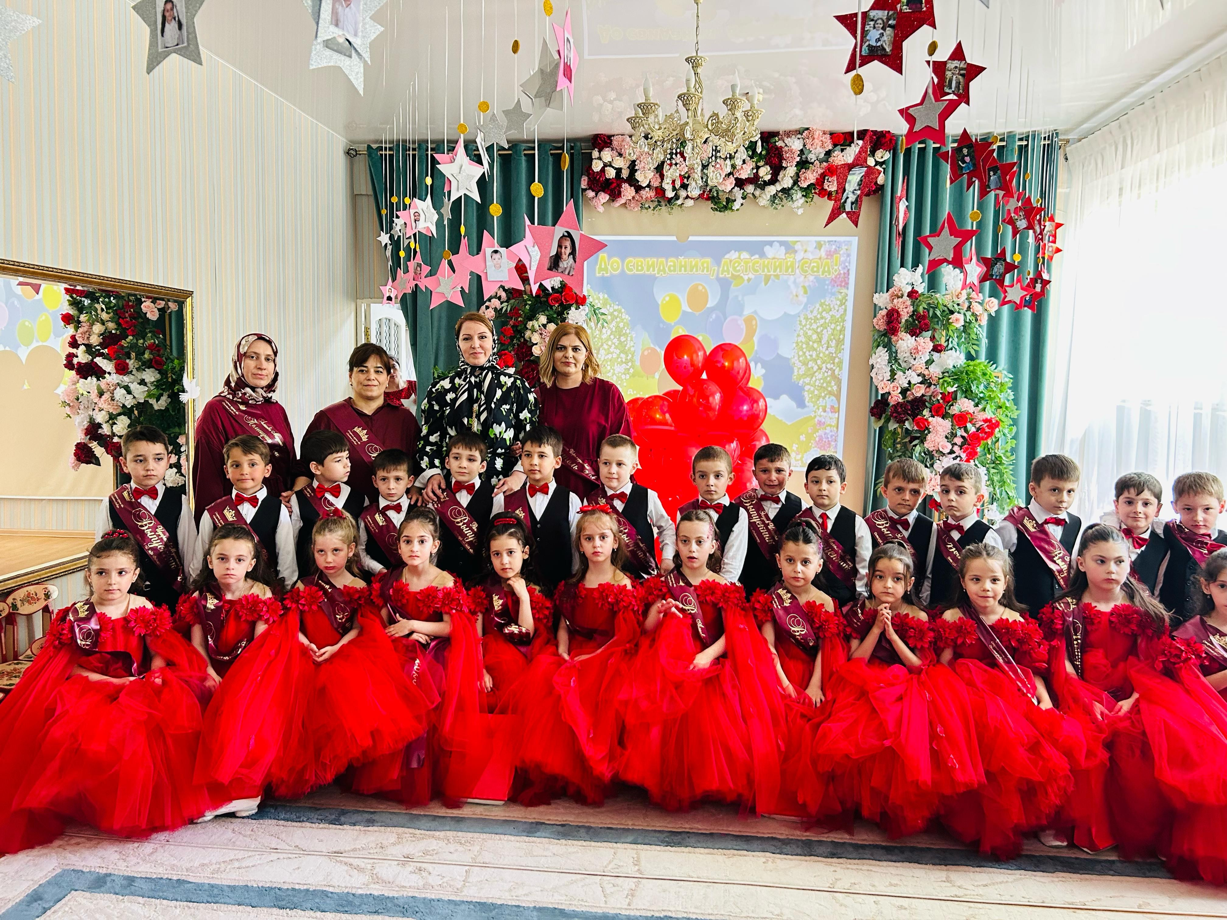 В детском саду «Родничок»прошел звездный выпуск.