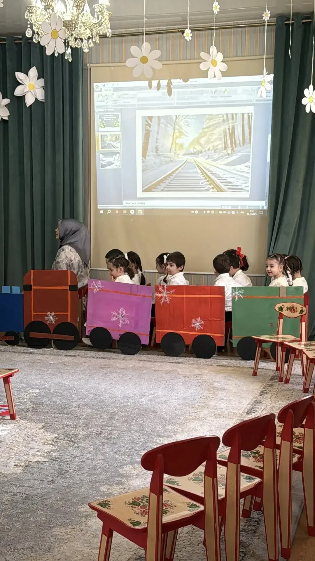 Занятие по речевому развитию  " Давайте  дружить  "  Вторая младшая  группа ,, В"