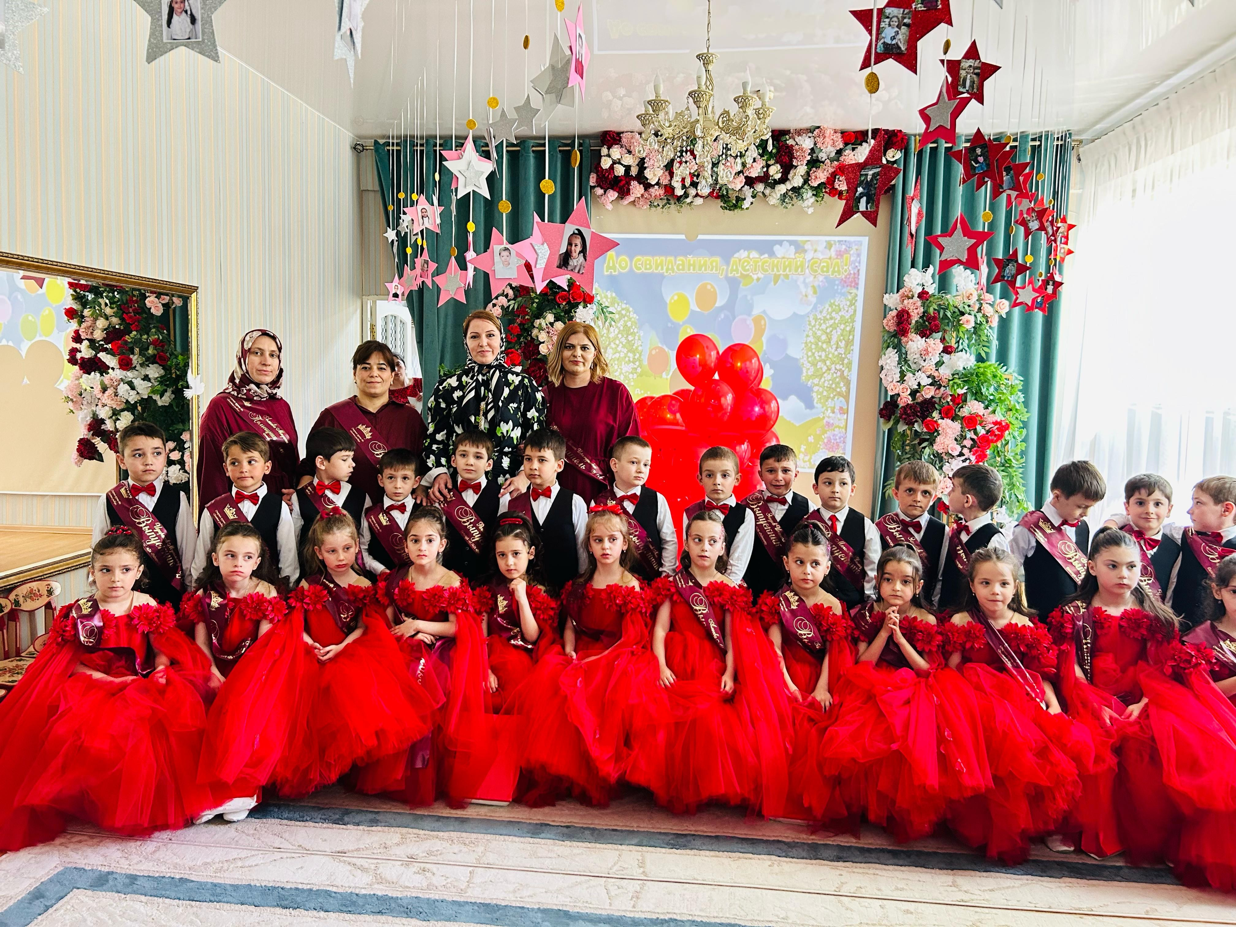 В детском саду «Родничок»прошел звездный выпуск.