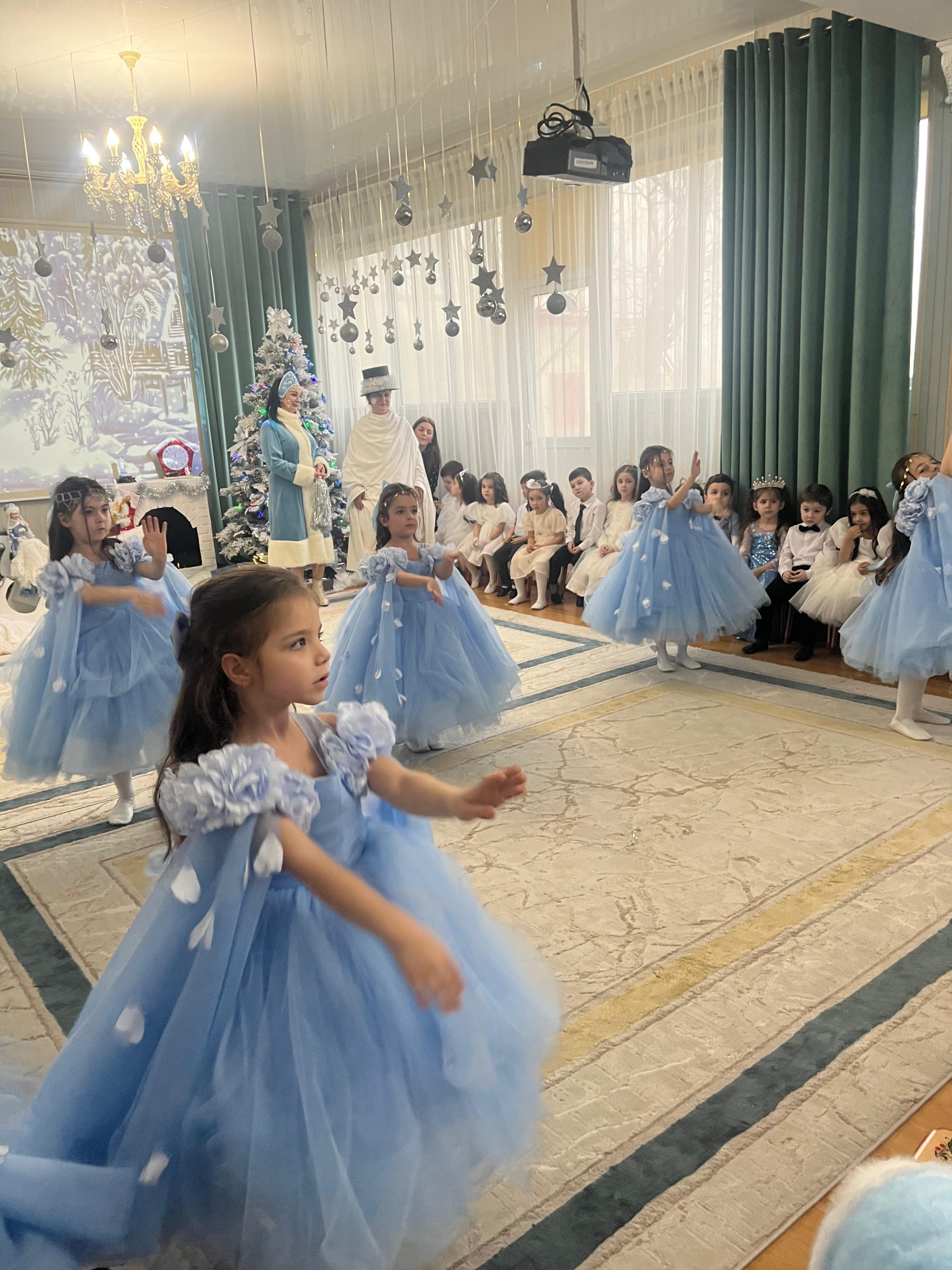 25 декабря в нашем детском саду прошли новогодние утренники.