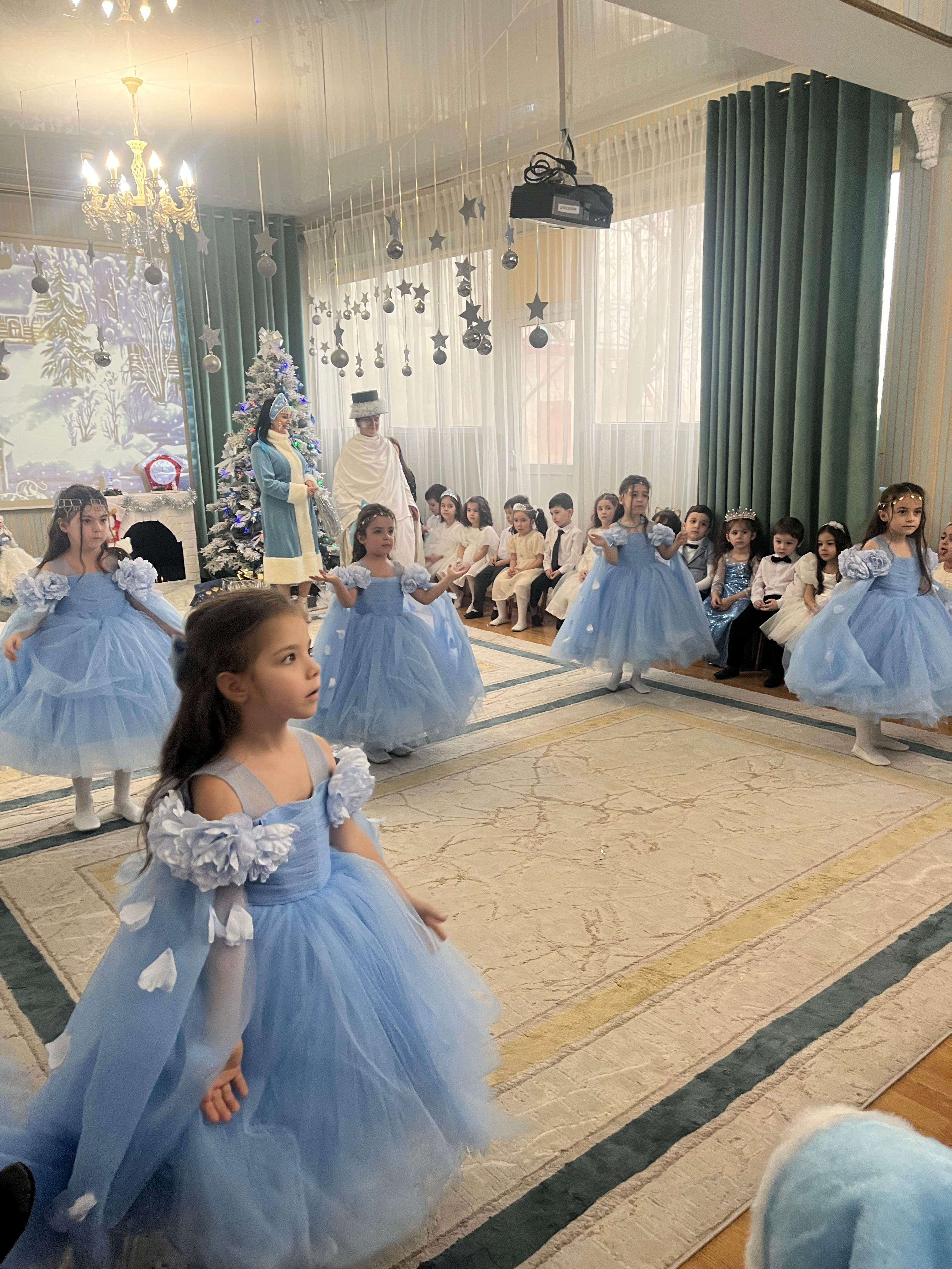 25 декабря в нашем детском саду прошли новогодние утренники.