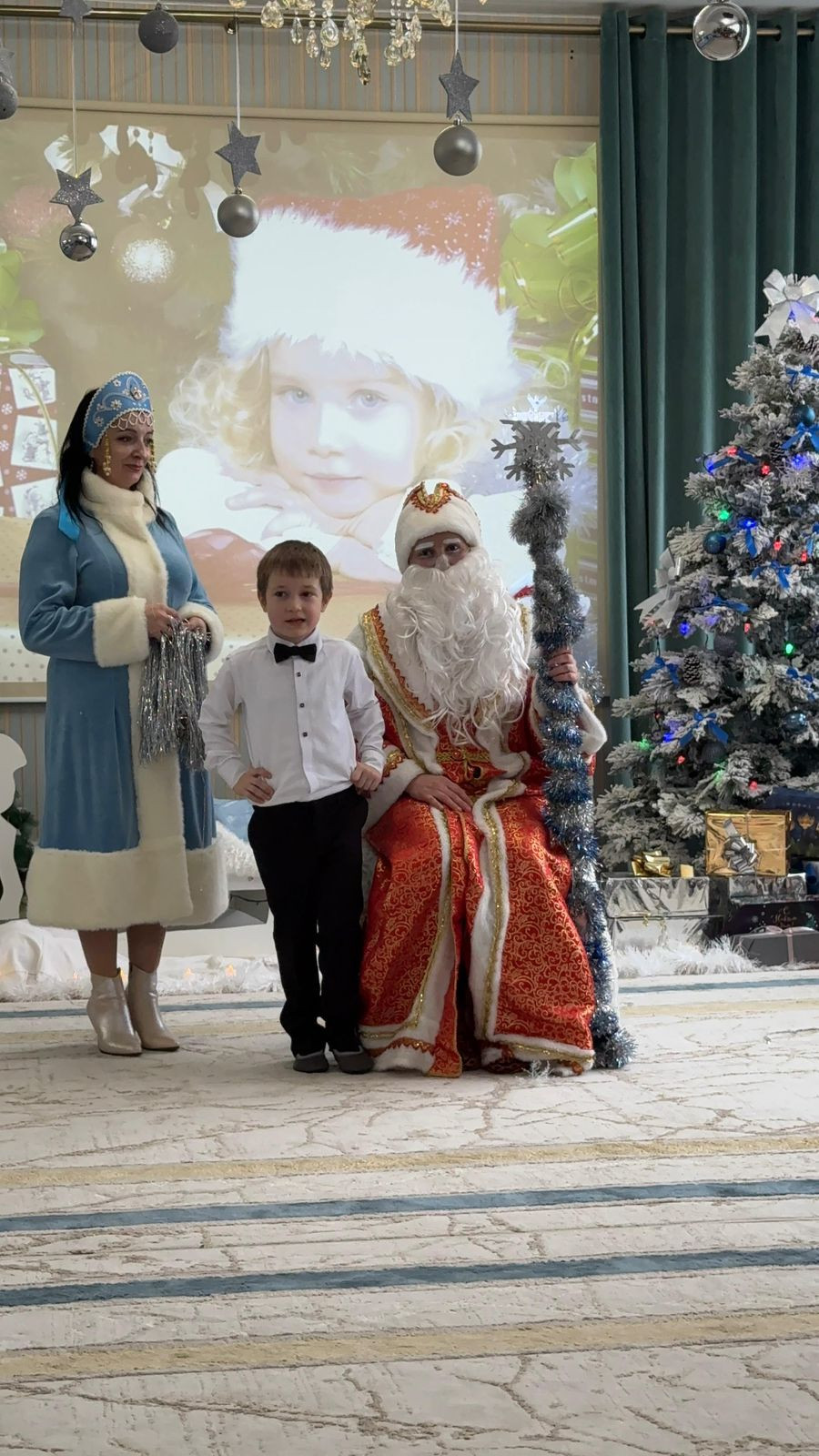 25 декабря в нашем детском саду прошли новогодние утренники.