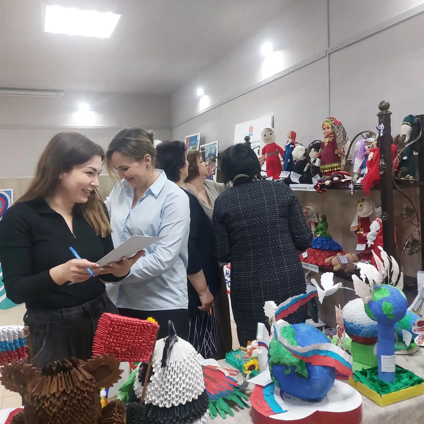 02.04.2026 г. Открытие выставки- конкурса детского технического и декоративно-прикладного творчества, посвященная к Году единства народов России.