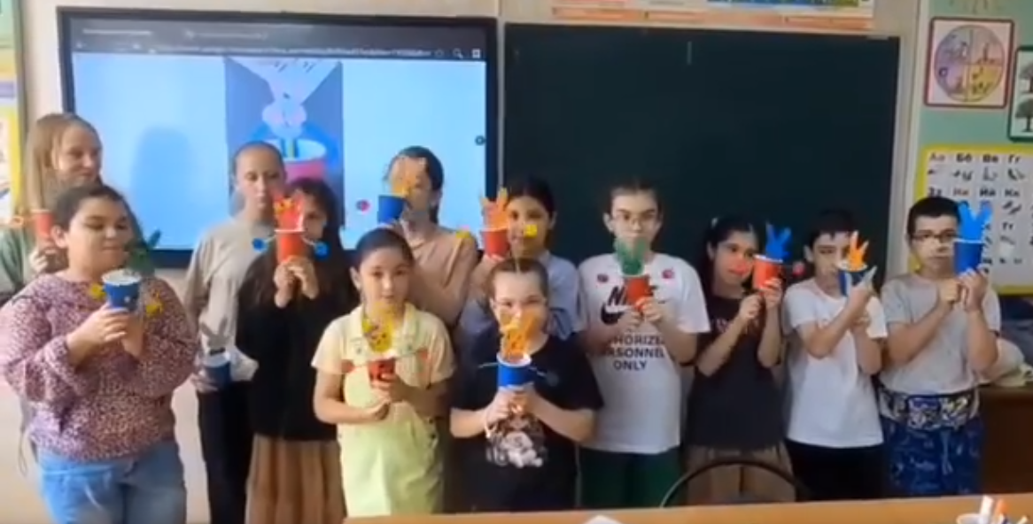 "Зайчики в стаканчиках"