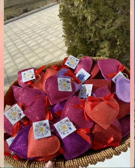 Т/о "Радуга звуков" выступили с вокальными номерами в войсковой части