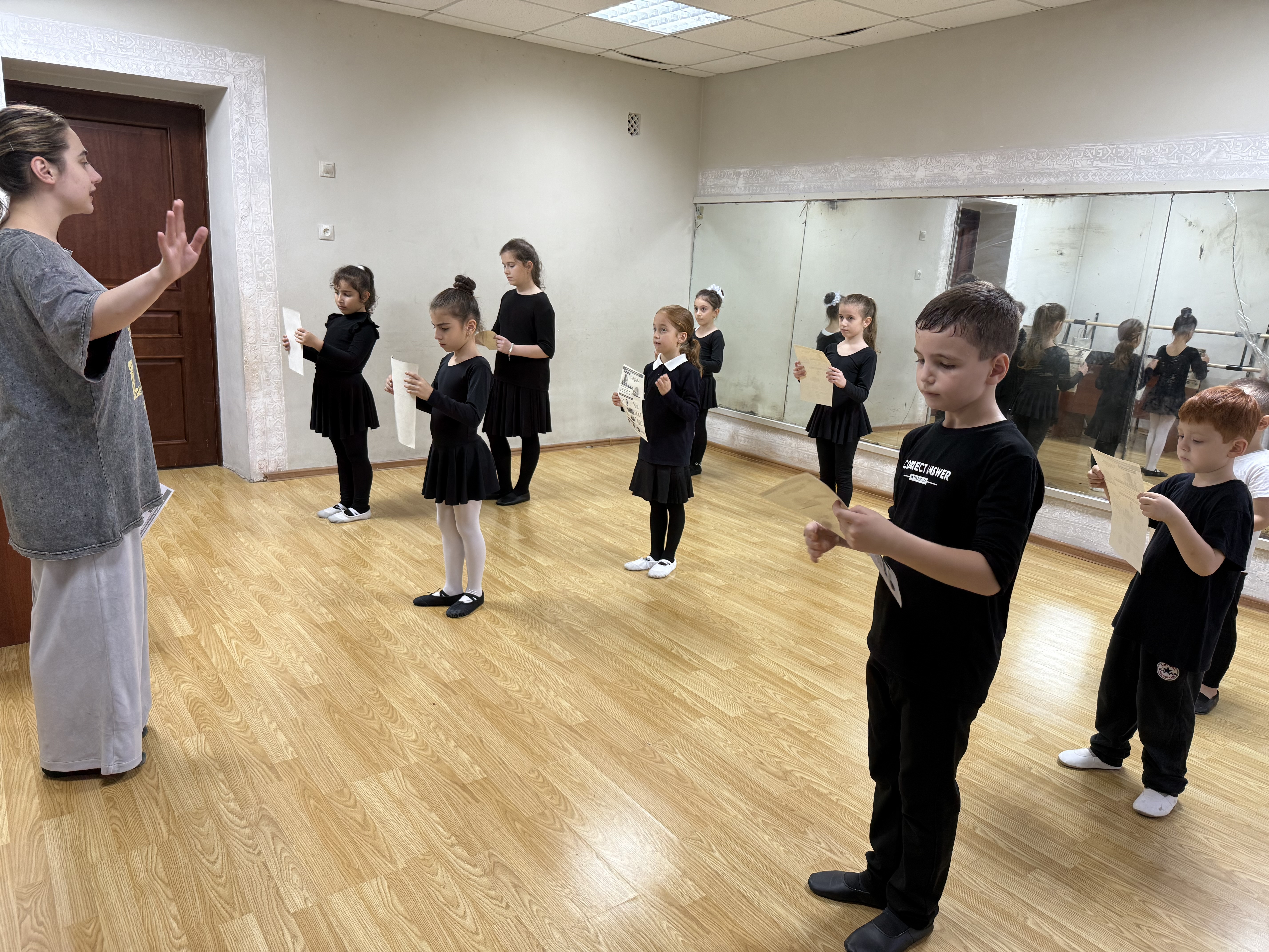 Беседа с детьми о БПЛА в объединении "Ритмы танца" Беседа с детьми о БПЛА в объединении "Ритмы танца"