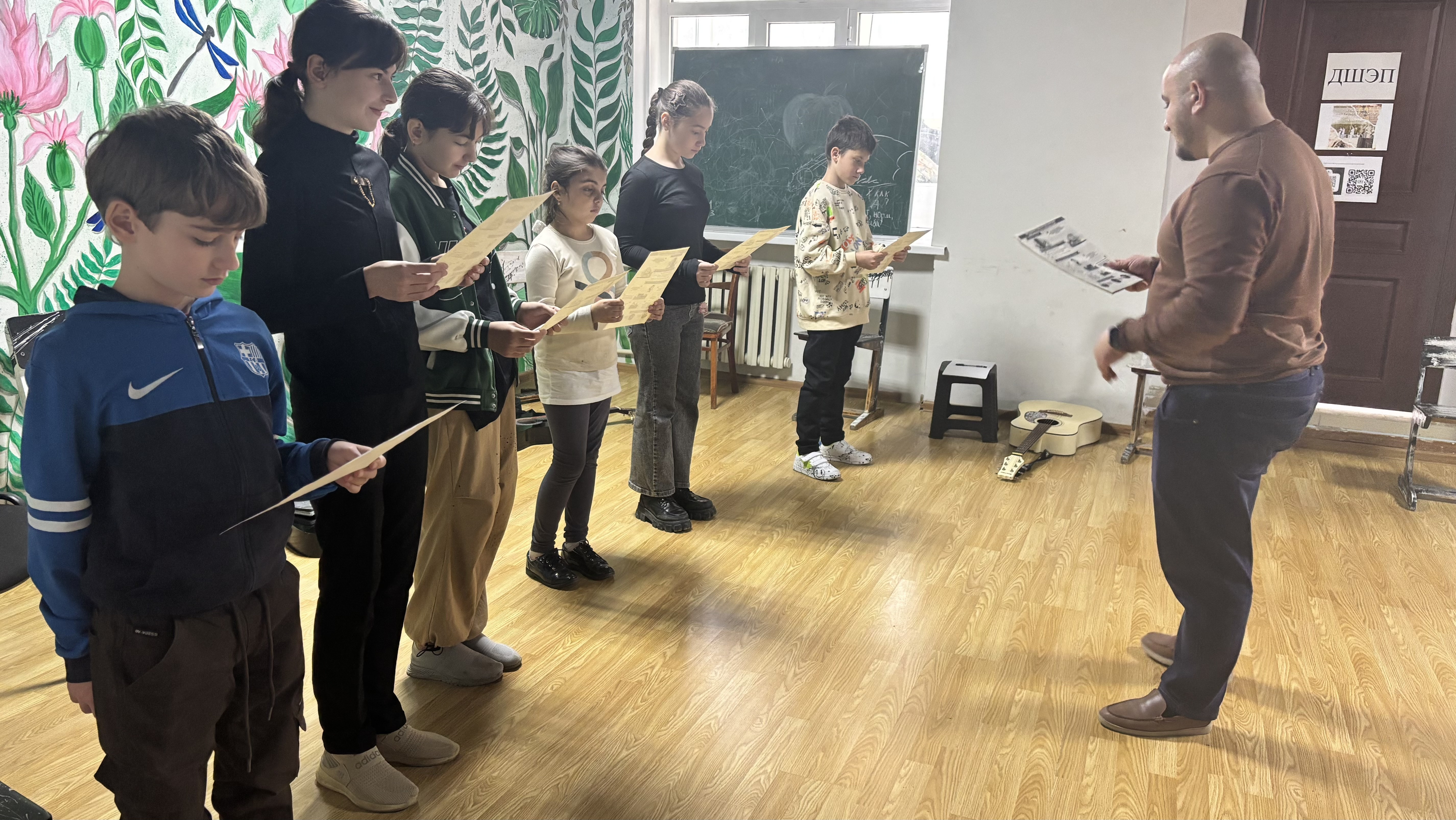 Беседа с детьми о БПЛА в объединении "Игра на гитаре"