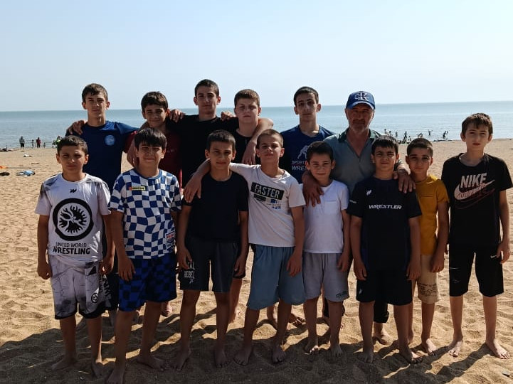 Тренировки на берегу Каспийского моря!