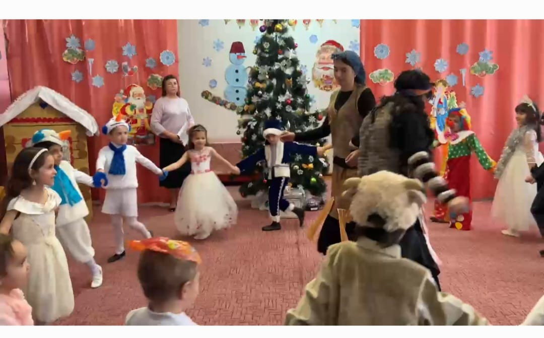 Новогодние утренники в 2024 году