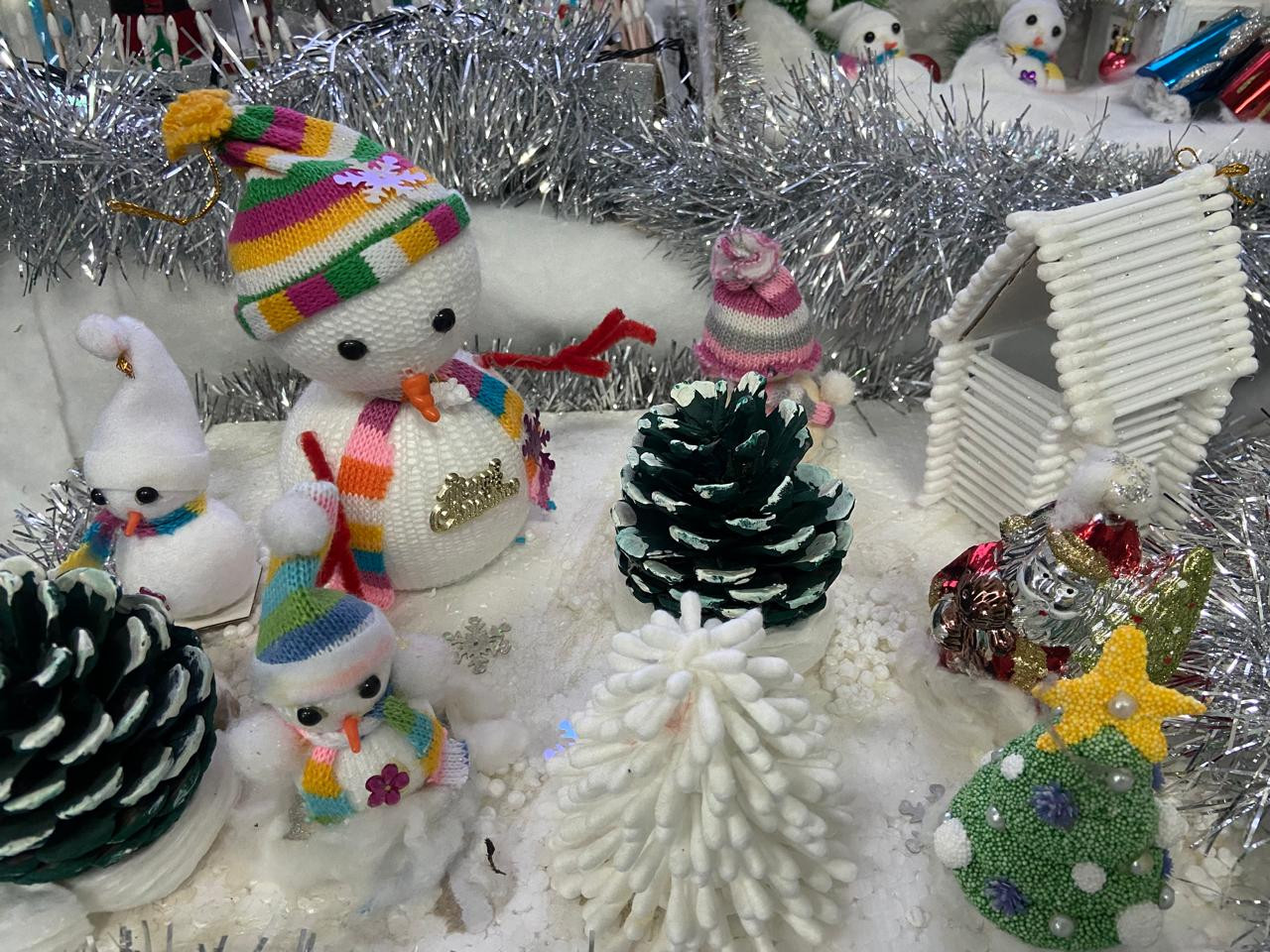 Новогодние поделки детей с родителями.