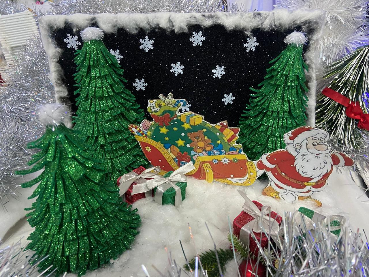 Новогодние поделки детей с родителями.